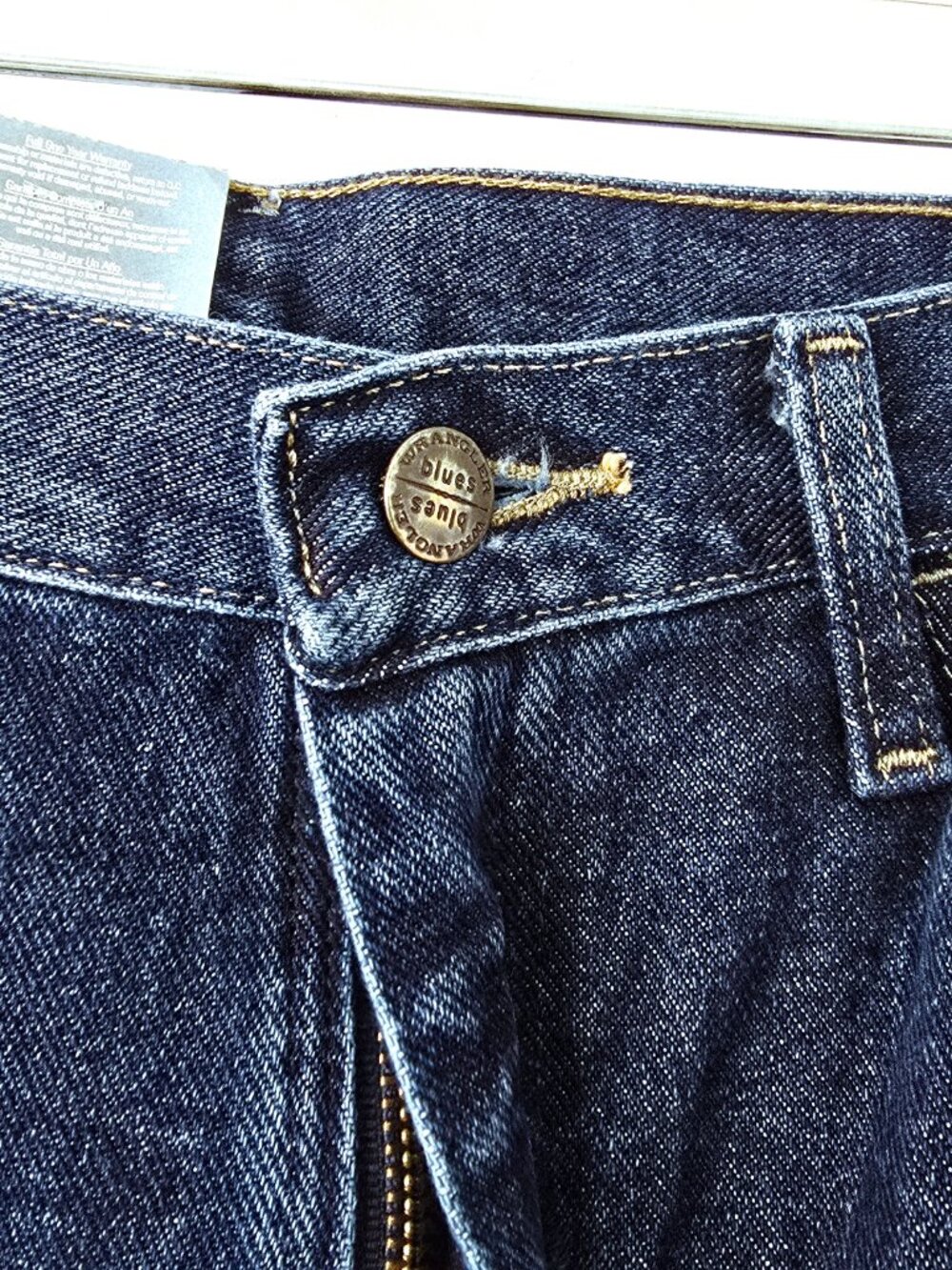 Wrangler Blues Relaxed Fit Jeans Dark Wash Women Size 4 x 32 NWT - Picture 7 of 7